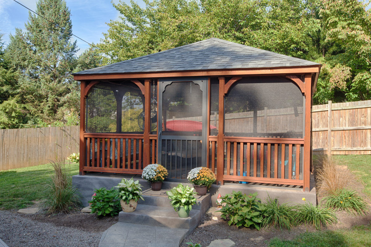 Dutch wood screened gazebo from Waterloo Products for Chester County PA
