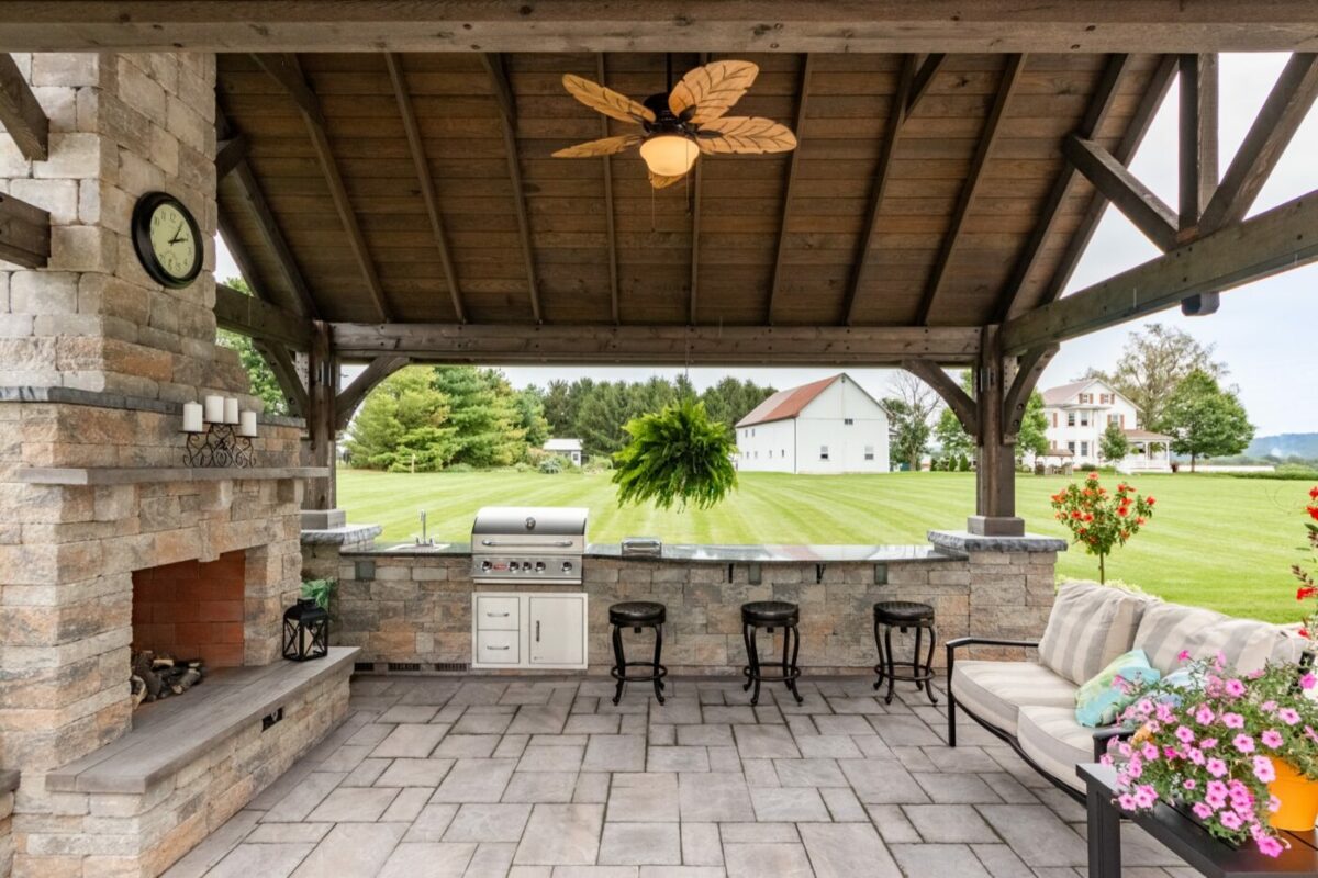 Outdoor kitchen pavilion by Waterloo Products serving southeastern PA